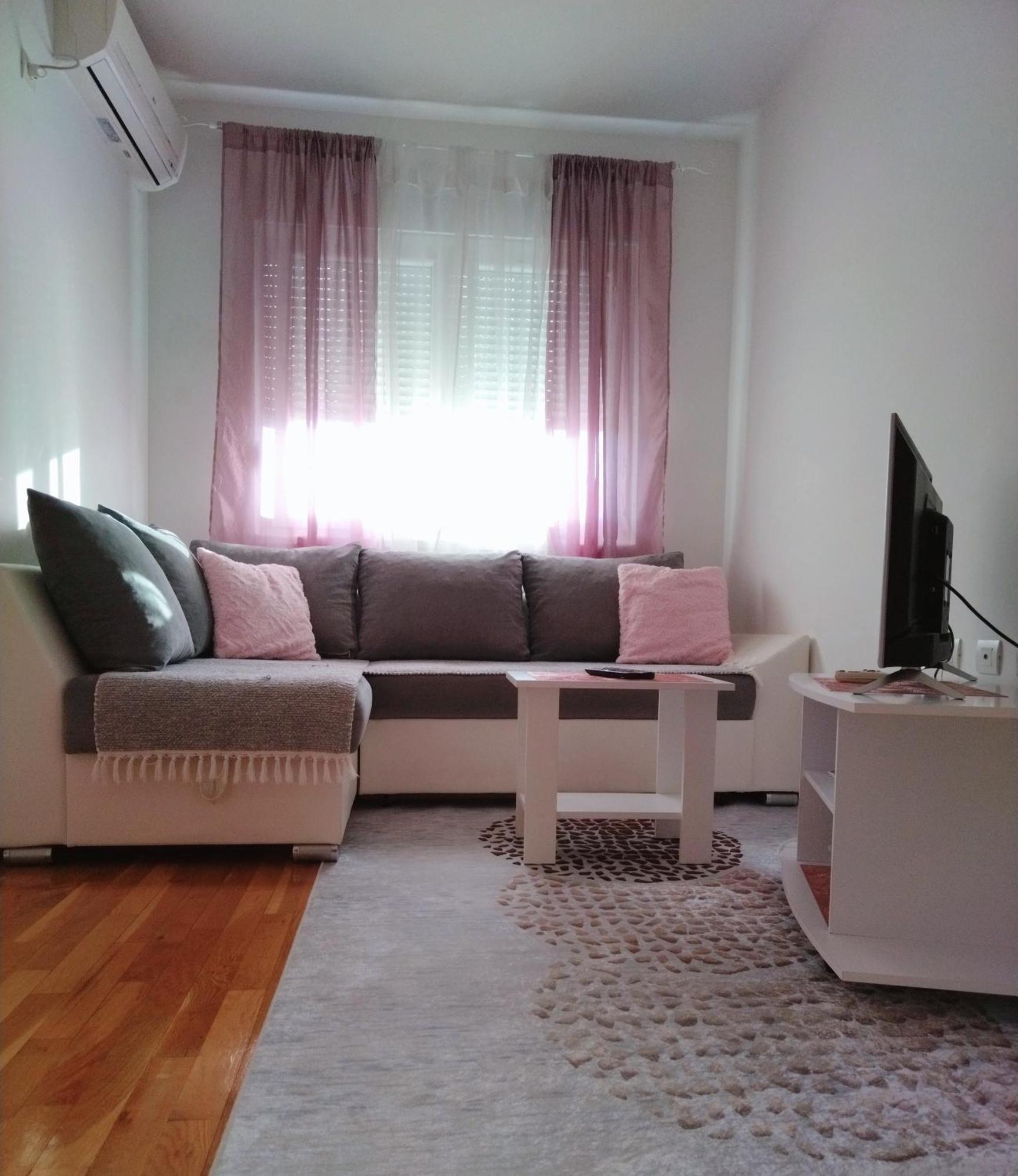 Apartman Natasha Требинье Экстерьер фото